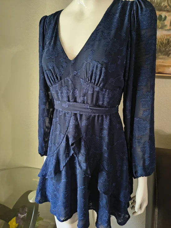 miami Navy Blue V-Neck Long Sleeve Lace Tiered Dress - Picture 2 of 10